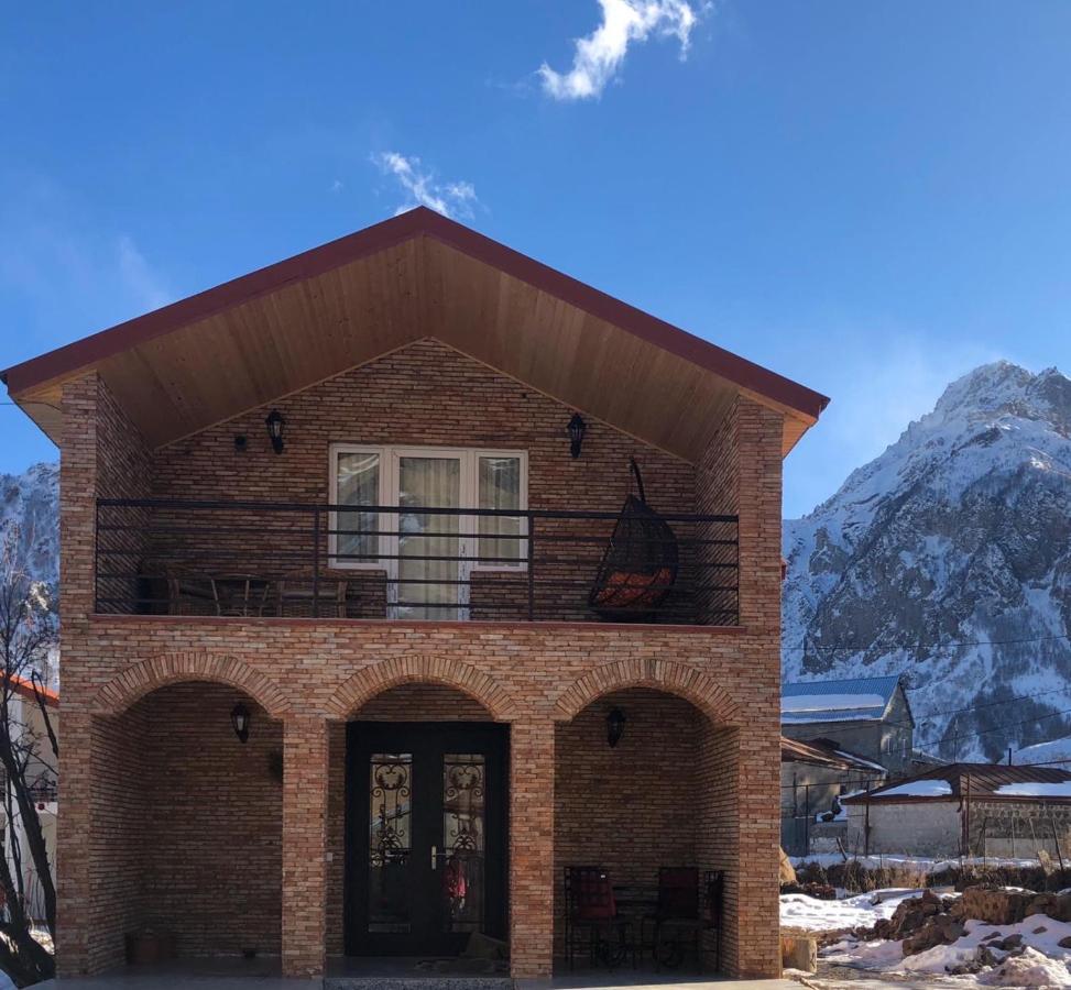 Cozy Place In Kazbegi Exterior photo