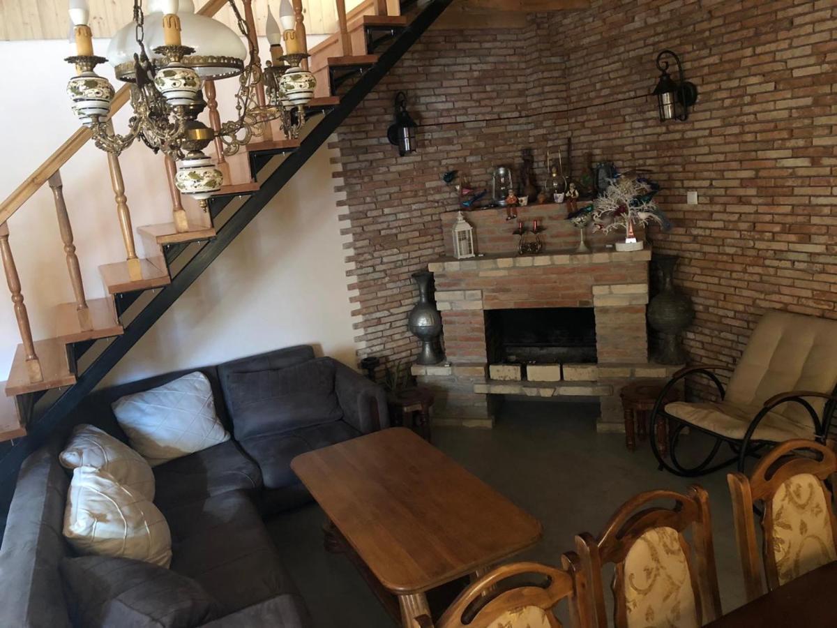 Cozy Place In Kazbegi Exterior photo